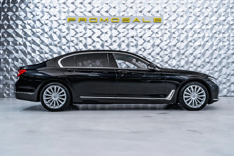 BMW 750 Li xDrive* Executive* Sky Lounge* Монитори* , снимка 6 - Автомобили и джипове - 48574968