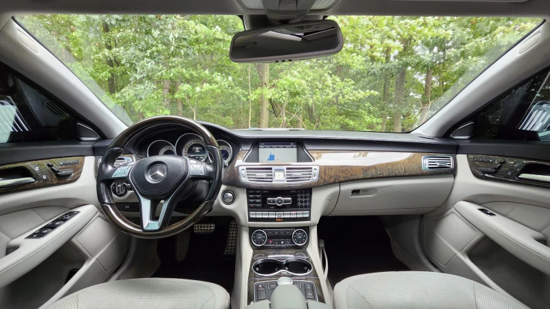 Mercedes-Benz CLS 550, снимка 10 - Автомобили и джипове - 52588156