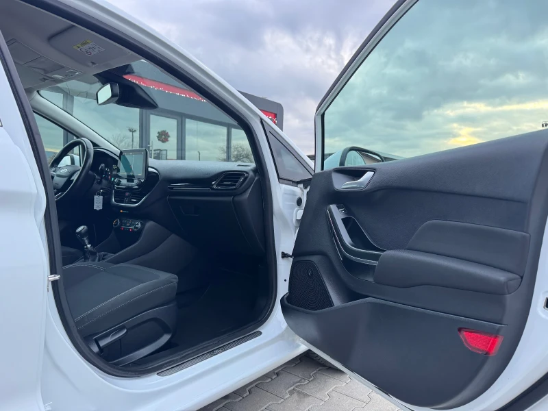 Ford Fiesta 1.0i TITANIUM B&O NAVI SERVIZ, снимка 13 - Автомобили и джипове - 52909269