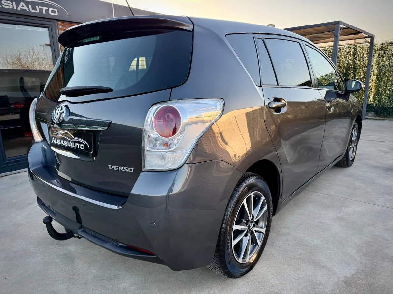 Toyota Verso 1.8 VALVEMATIC* NAVI* CAMERA* LED* XENON, снимка 4 - Автомобили и джипове - 53168197