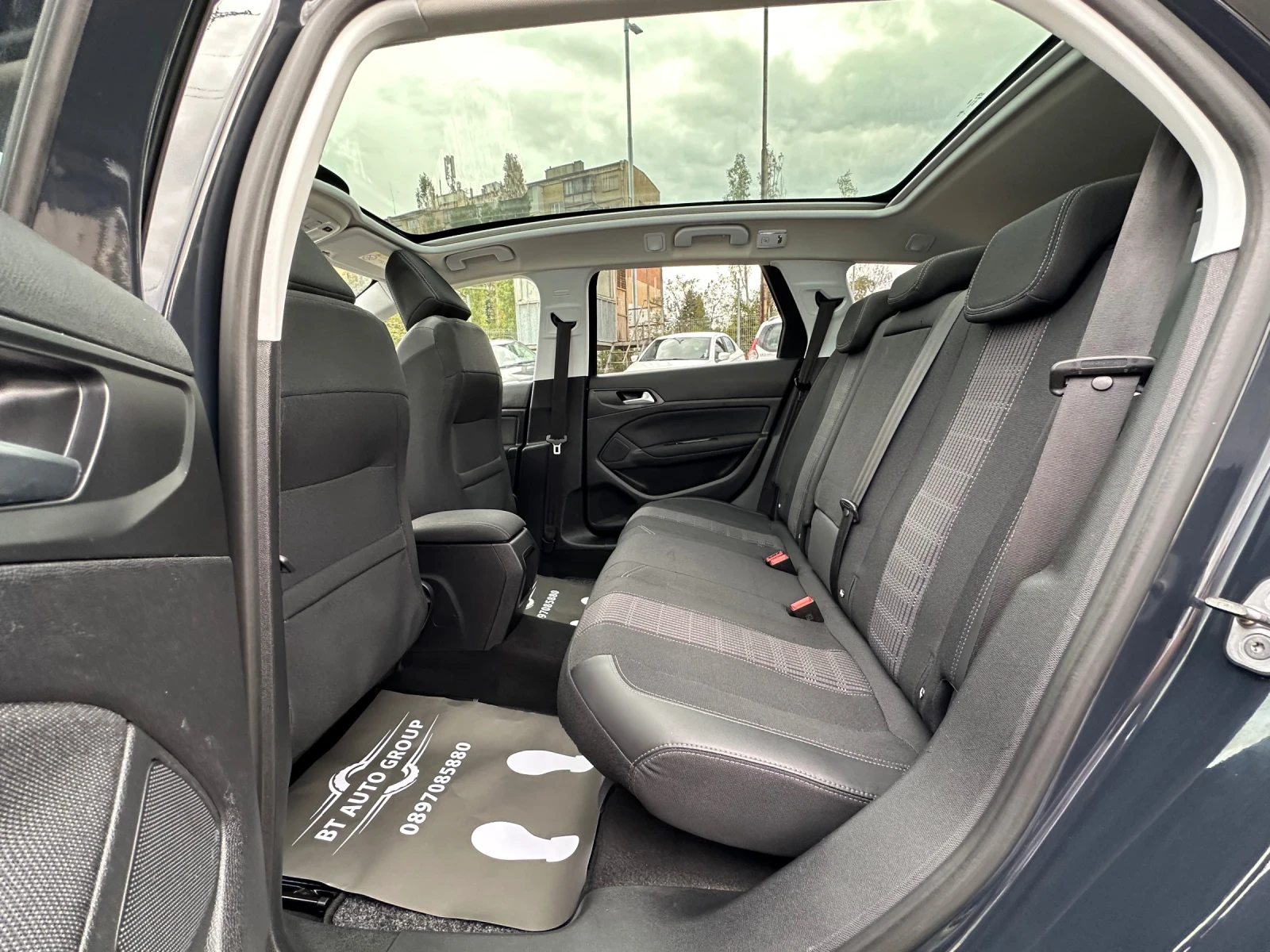 Peugeot 308  * *  * *  | Mobile.bg   11