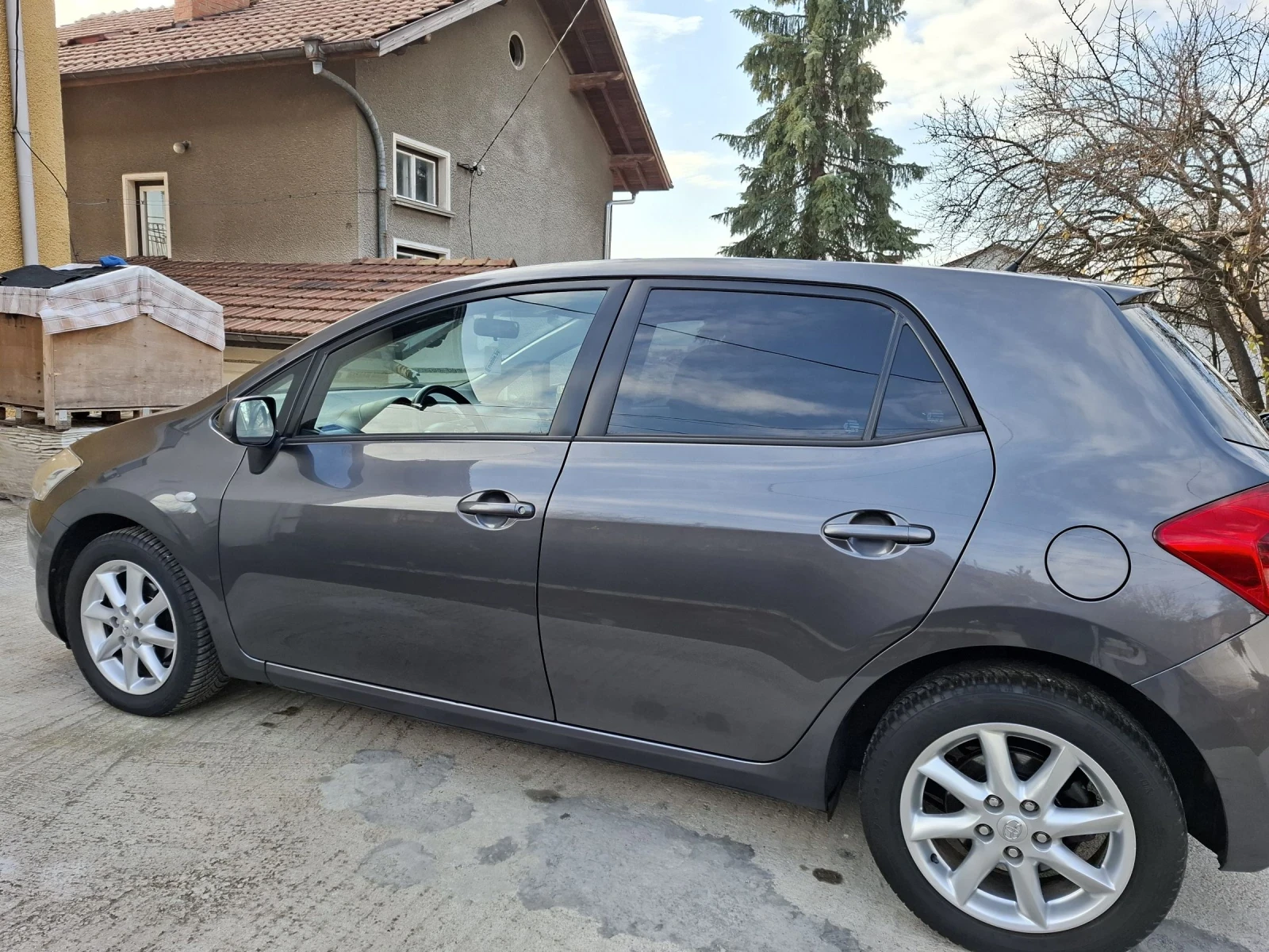 Toyota Auris 1.4D4D Уникат  - изображение 4