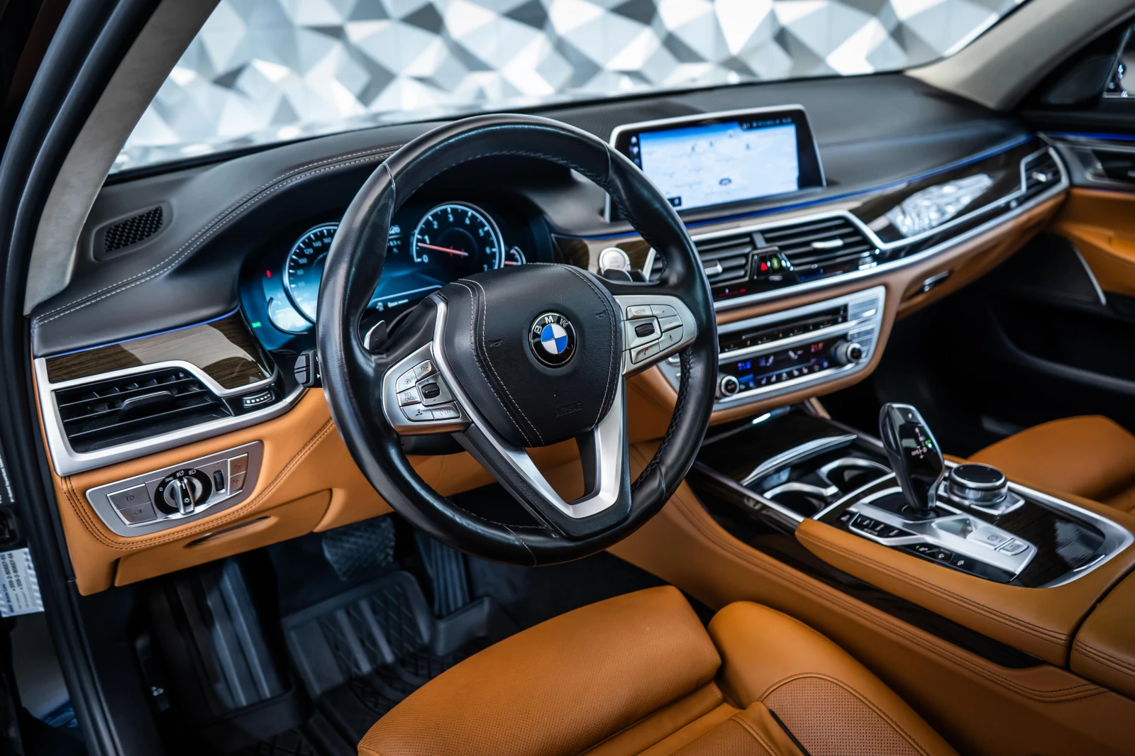 BMW 750 Li xDrive* Executive* Sky Lounge* Монитори*  - изображение 8