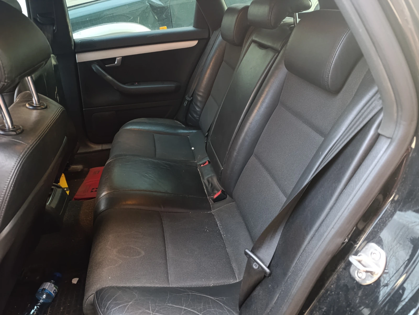 Audi A4 3.0д 204к S-line  - изображение 8