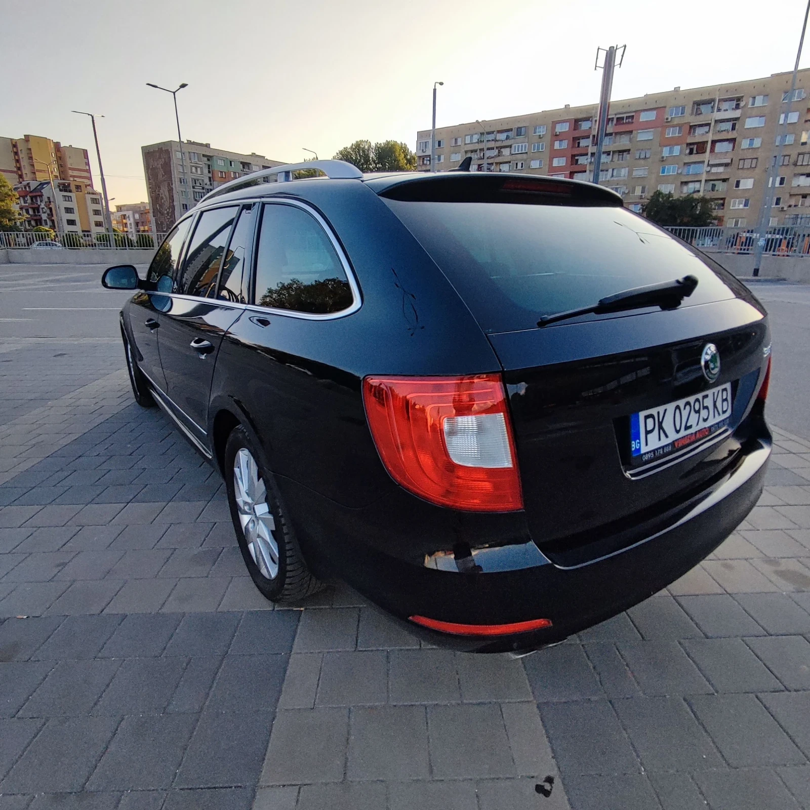 Skoda Superb 2.0TDI* AVTOMAT* 4X4* FULL*  - изображение 6