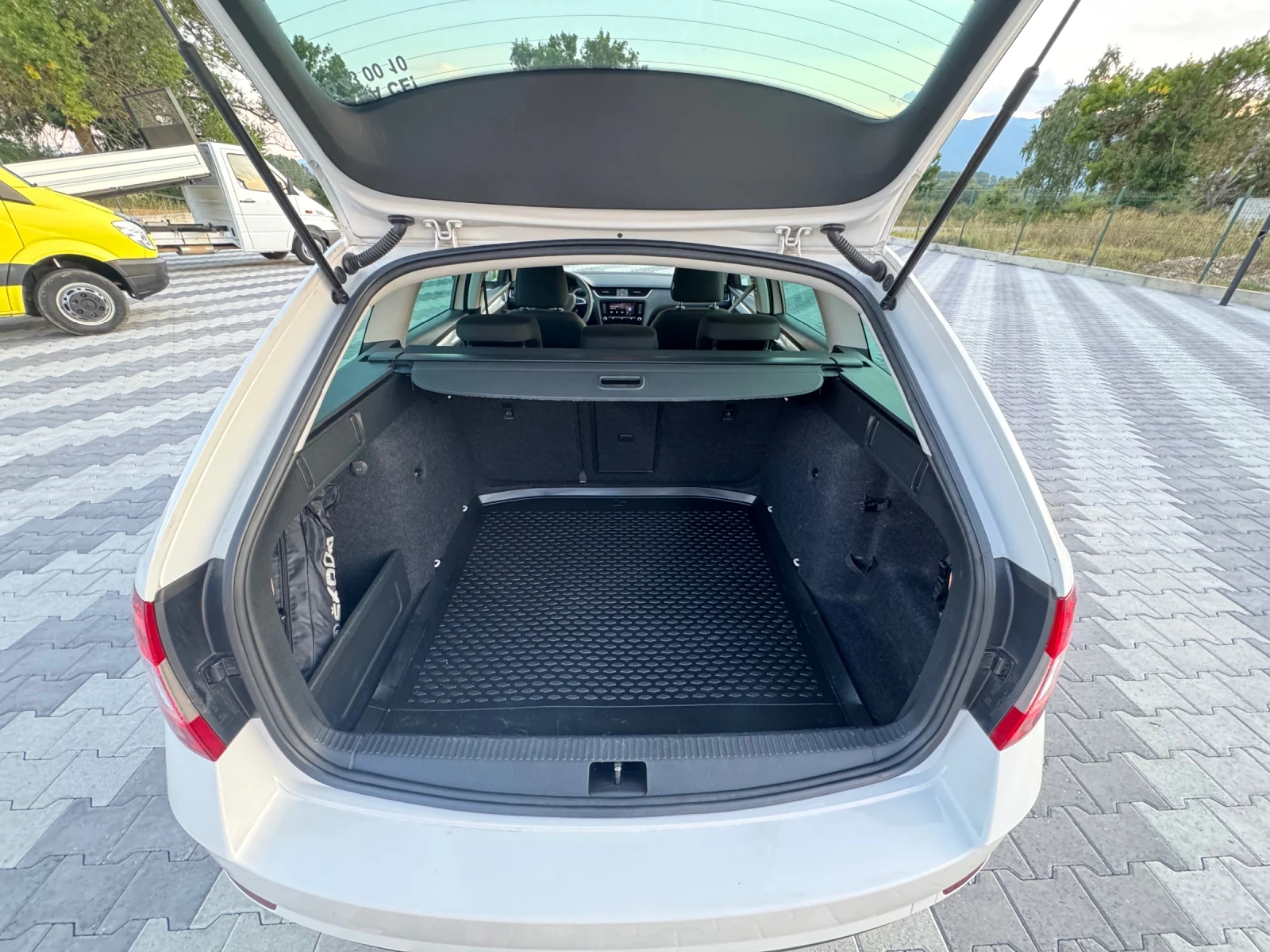 Skoda Octavia 2.0 TDI 150k.c | Mobile.bg   11