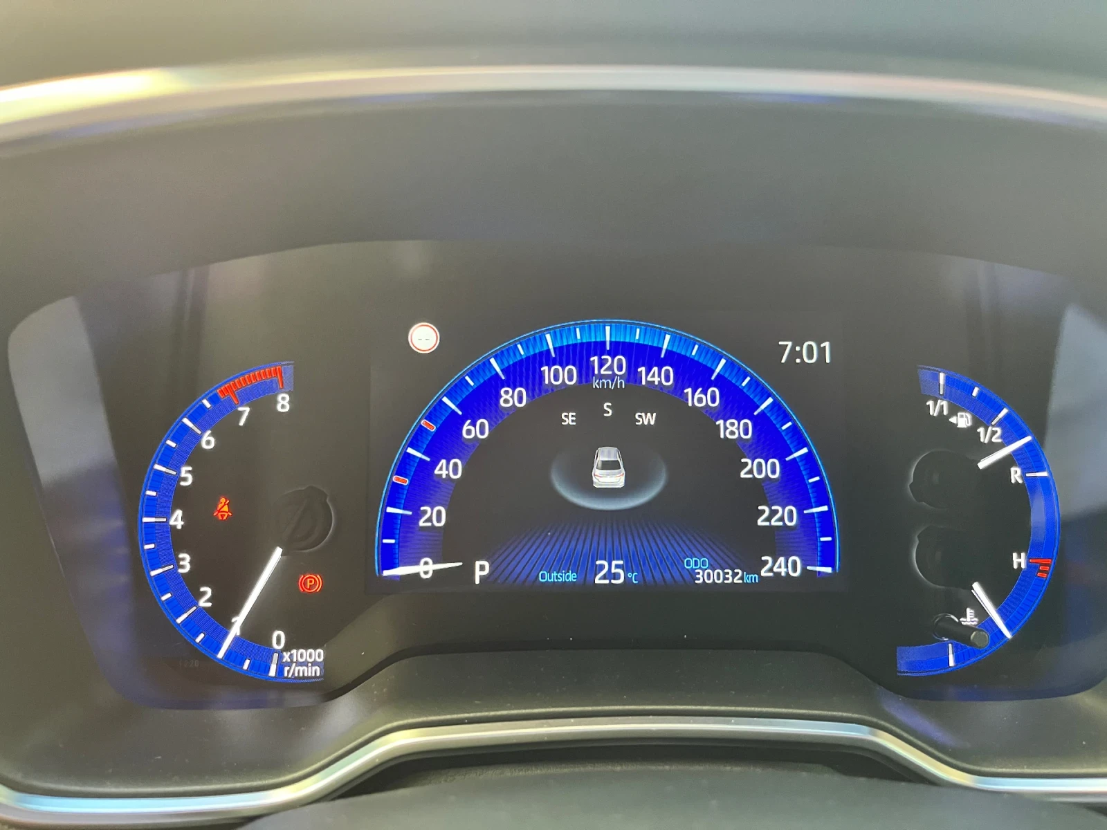 Toyota Corolla 1.5 CVT Executive Plus - изображение 10