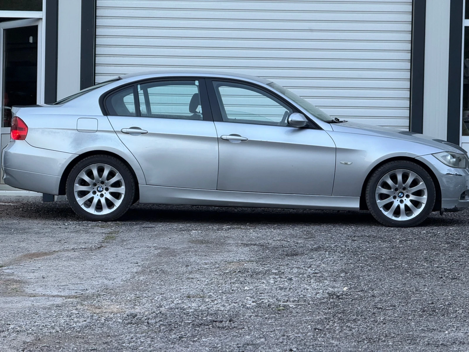 BMW 320 320D - изображение 3