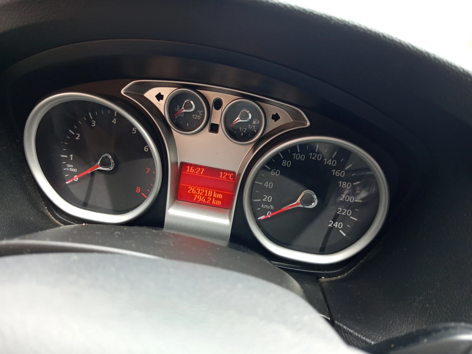 Ford Focus 2.0 Газ BRC 145 к.с - изображение 5