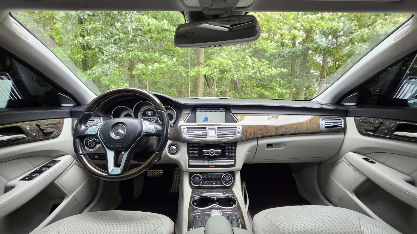 Mercedes-Benz CLS 550  - изображение 10