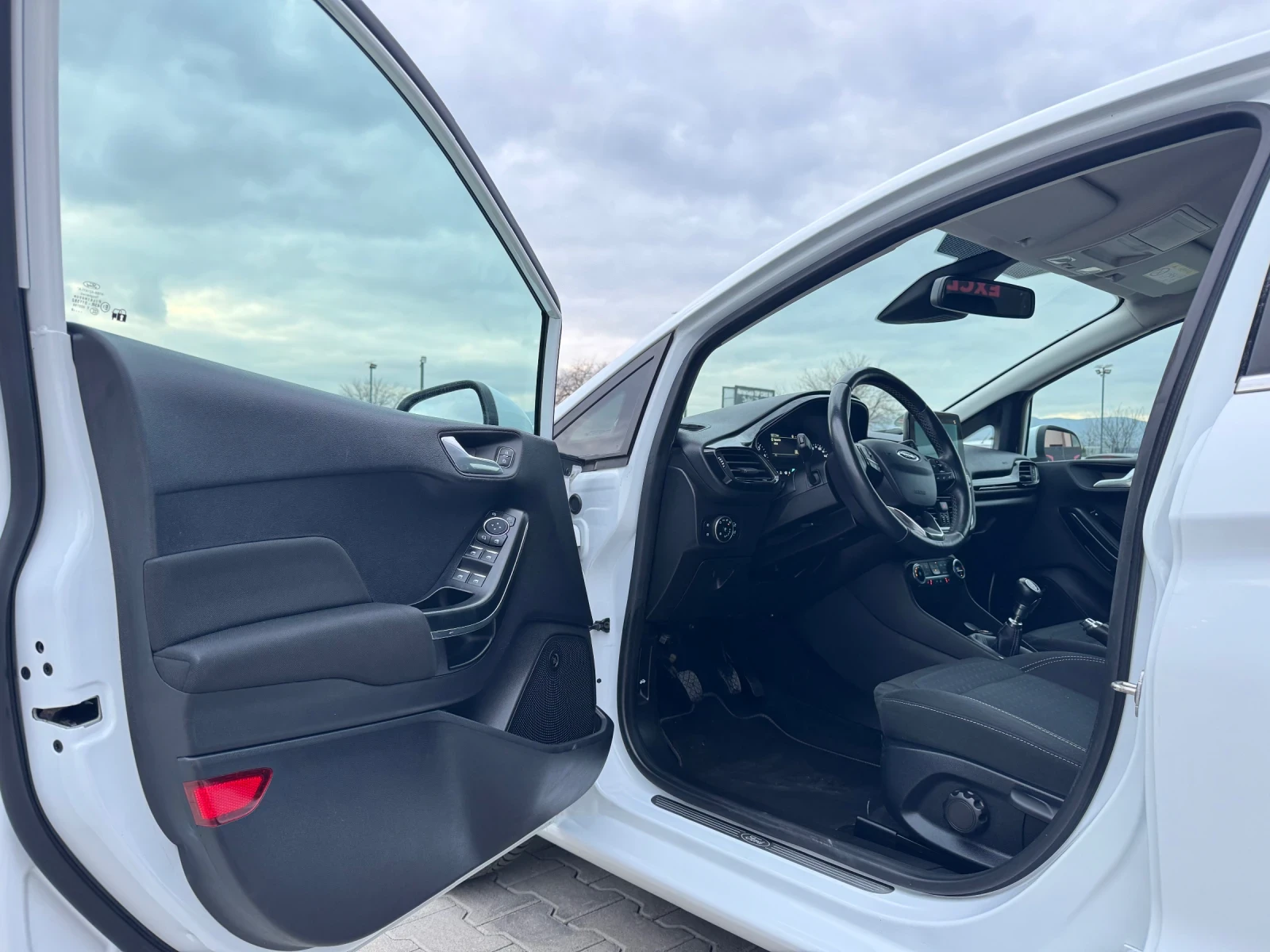 Ford Fiesta 1.0i TITANIUM B&O NAVI SERVIZ - изображение 8