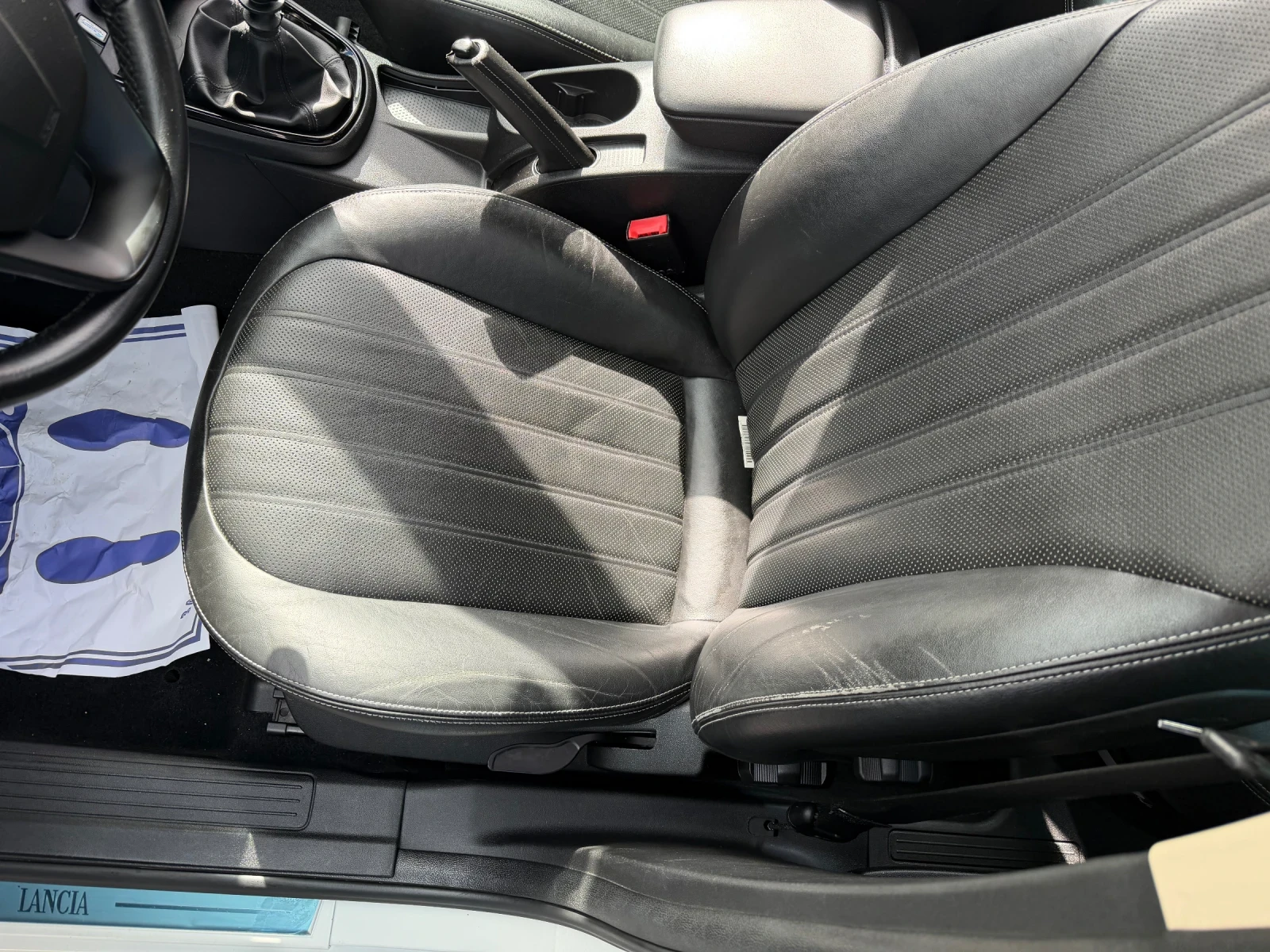 Lancia Delta 1.4 t-jet, снимка 9 - Автомобили и джипове - 53869996