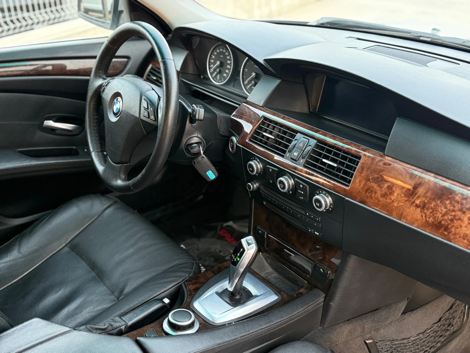 BMW 530 D* 2008г* FACE* Автоматик* Топ Състояние* , снимка 15 - Автомобили и джипове - 53880237