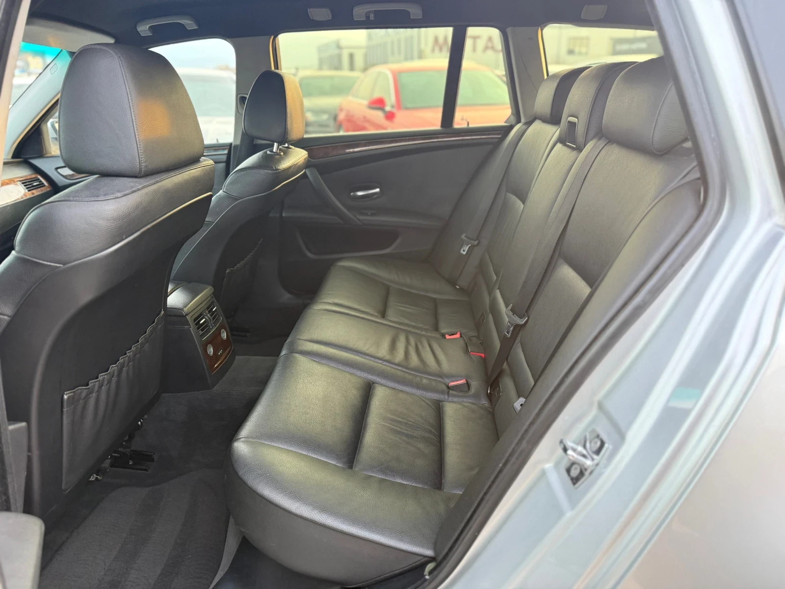 BMW 530 D* 2008г* FACE* Автоматик* Топ Състояние* , снимка 10 - Автомобили и джипове - 53880237