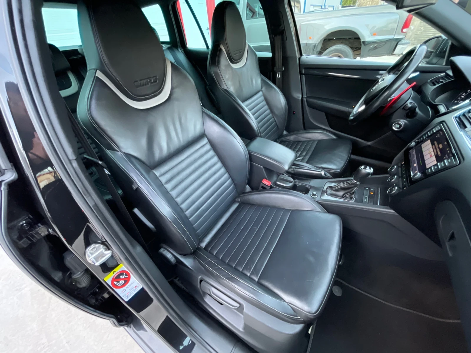 Skoda Octavia 2.0 VRS DSG SWISS, снимка 14 - Автомобили и джипове - 53995381