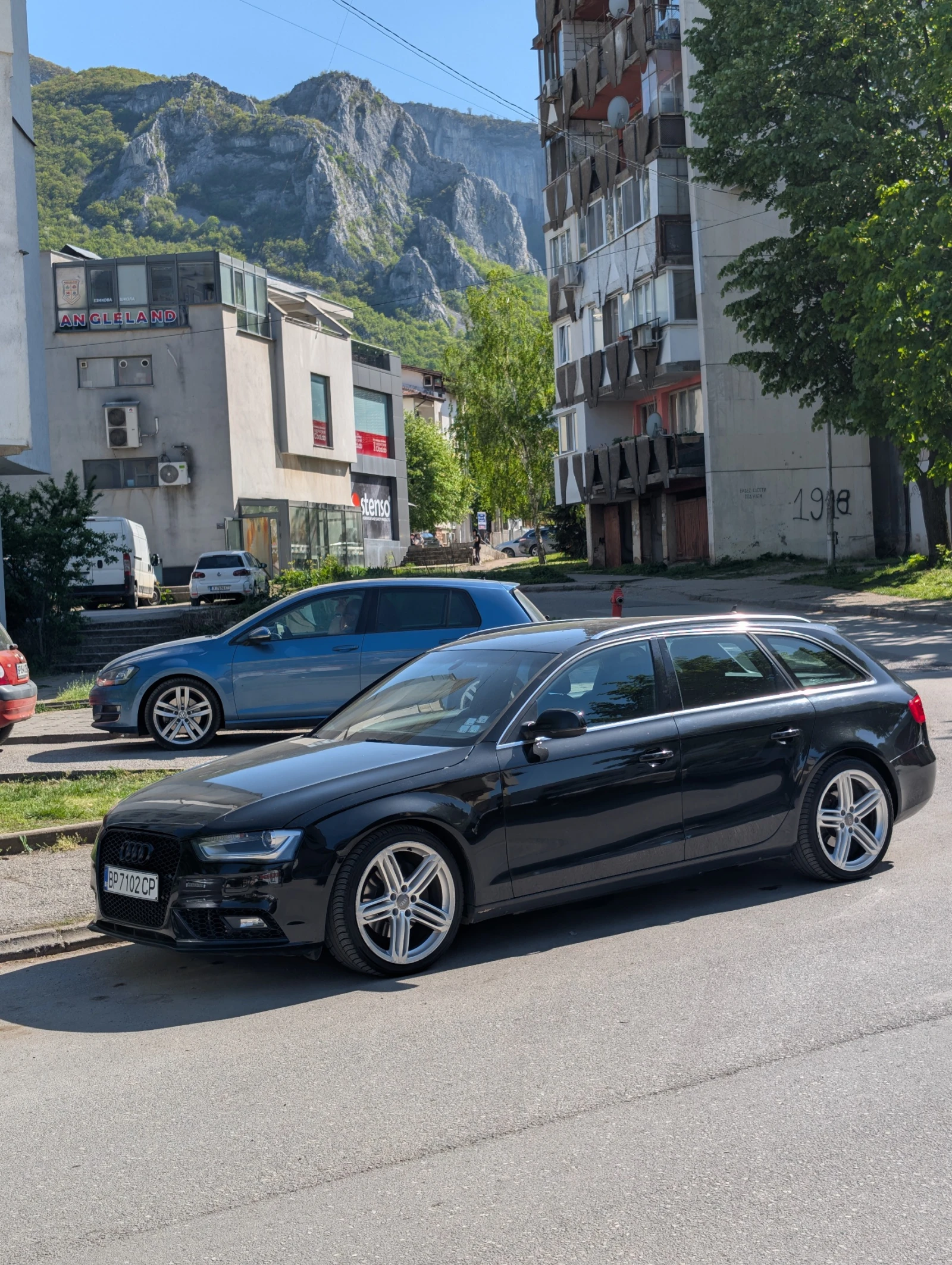 Audi A4 СЕРВИЗНА ИСТОРИЯ