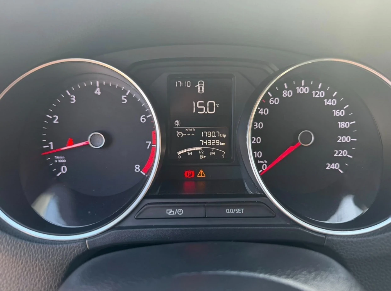 VW Polo Първи собственик, снимка 8 - Автомобили и джипове - 54459422
