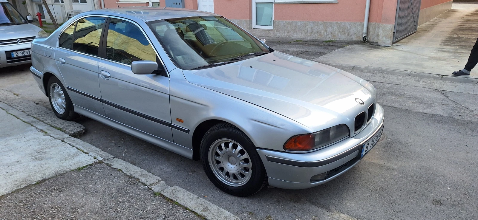 BMW 525, снимка 3 - Автомобили и джипове - 54479346