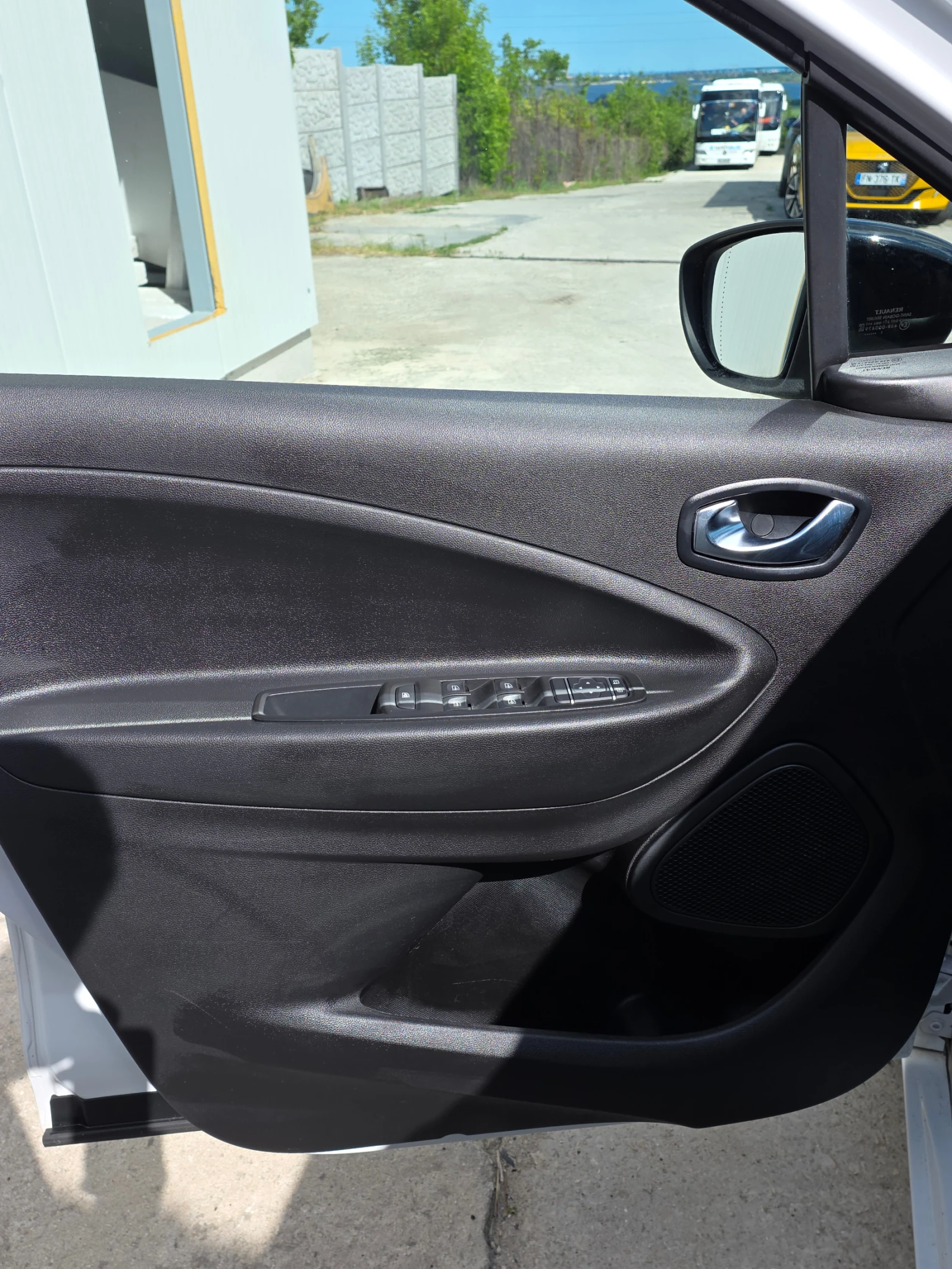 Renault Zoe R110 52 Kwh CCS, снимка 10 - Автомобили и джипове - 54596279