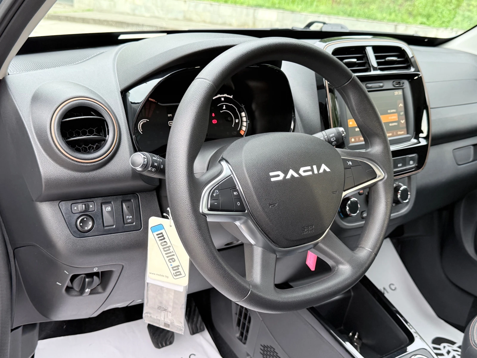 Dacia Spring EXTREME* 65* В ГАРАНЦИЯ* Лизинг* , снимка 15 - Автомобили и джипове - 54675062