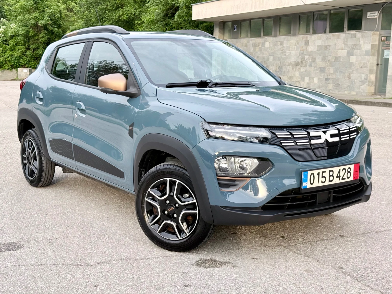 Dacia Spring EXTREME* 65* В ГАРАНЦИЯ* Лизинг* , снимка 5 - Автомобили и джипове - 54675062