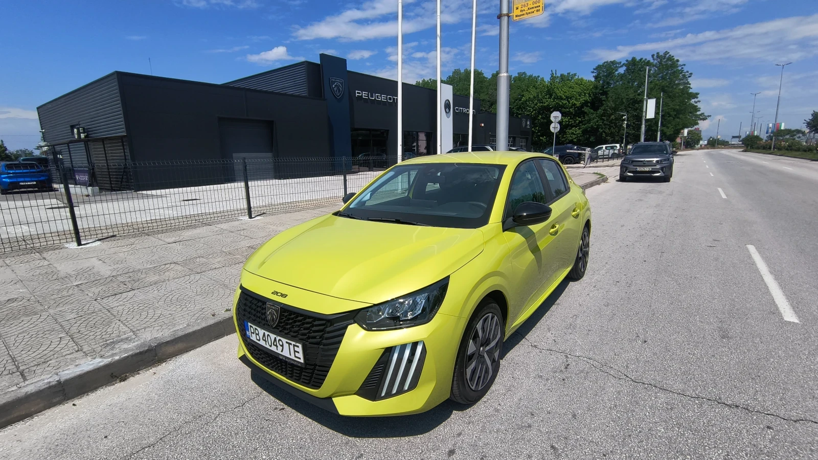 Peugeot 208 Style-гаранция-НОВ НОВ, снимка 2 - Автомобили и джипове - 54952710