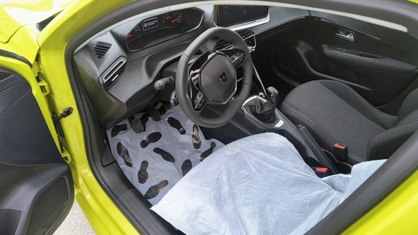 Peugeot 208 Style-гаранция-НОВ НОВ, снимка 8 - Автомобили и джипове - 54952710