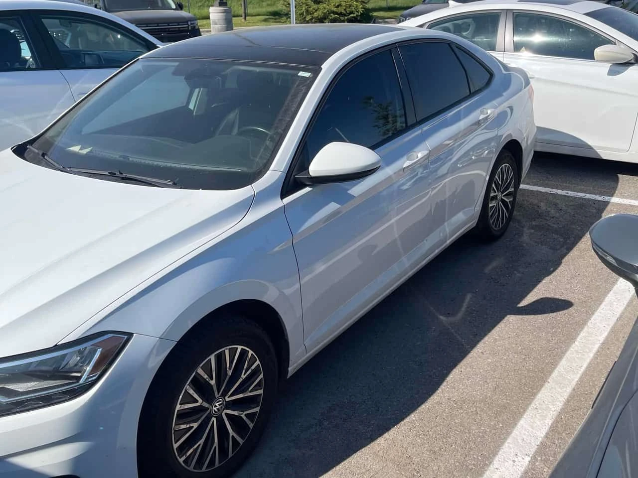 VW Jetta * Highline * CARFAX * БЕЗ ПЪРВОНАЧАЛНА ВНОСКА, снимка 2 - Автомобили и джипове - 55206935