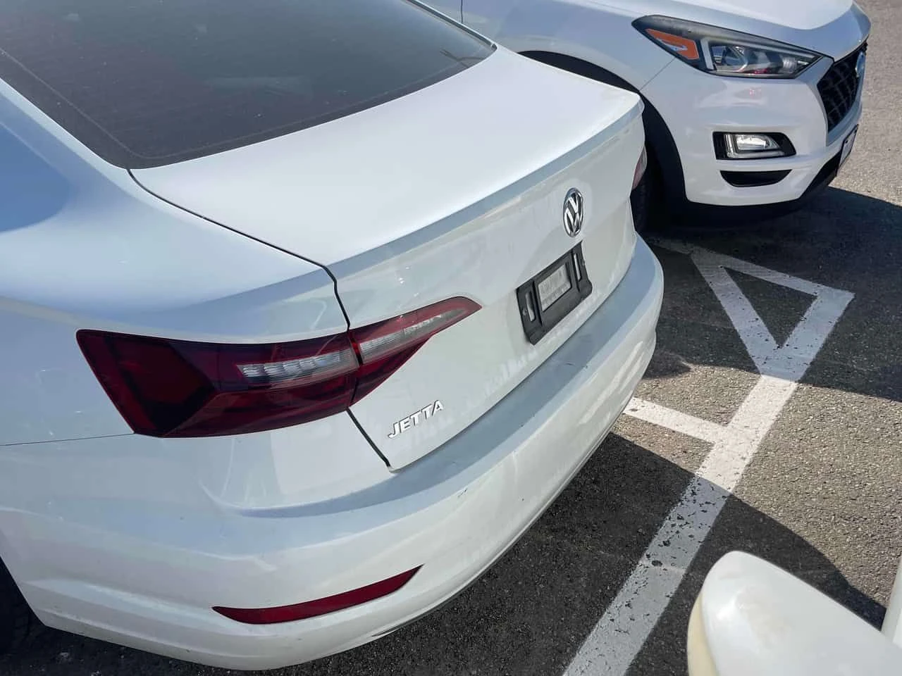 VW Jetta * Highline * CARFAX * БЕЗ ПЪРВОНАЧАЛНА ВНОСКА, снимка 4 - Автомобили и джипове - 55206935
