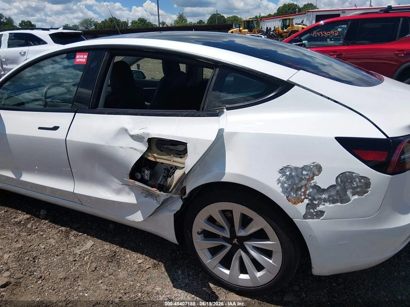 Tesla Model 3 Long Range Dual Motor All-Wheel Drive, снимка 6 - Автомобили и джипове - 55272142