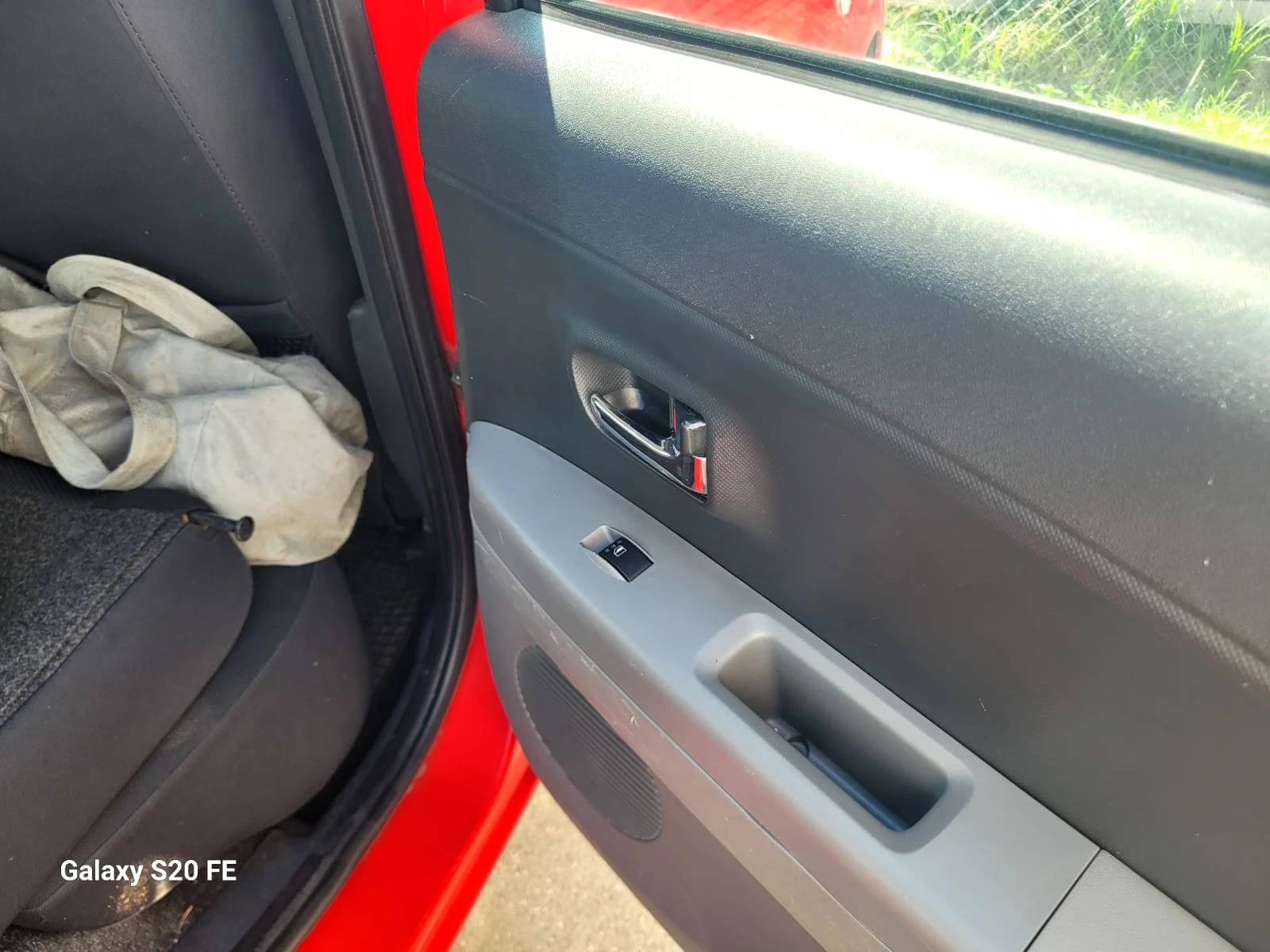 Subaru Justy, снимка 15 - Автомобили и джипове - 56096956