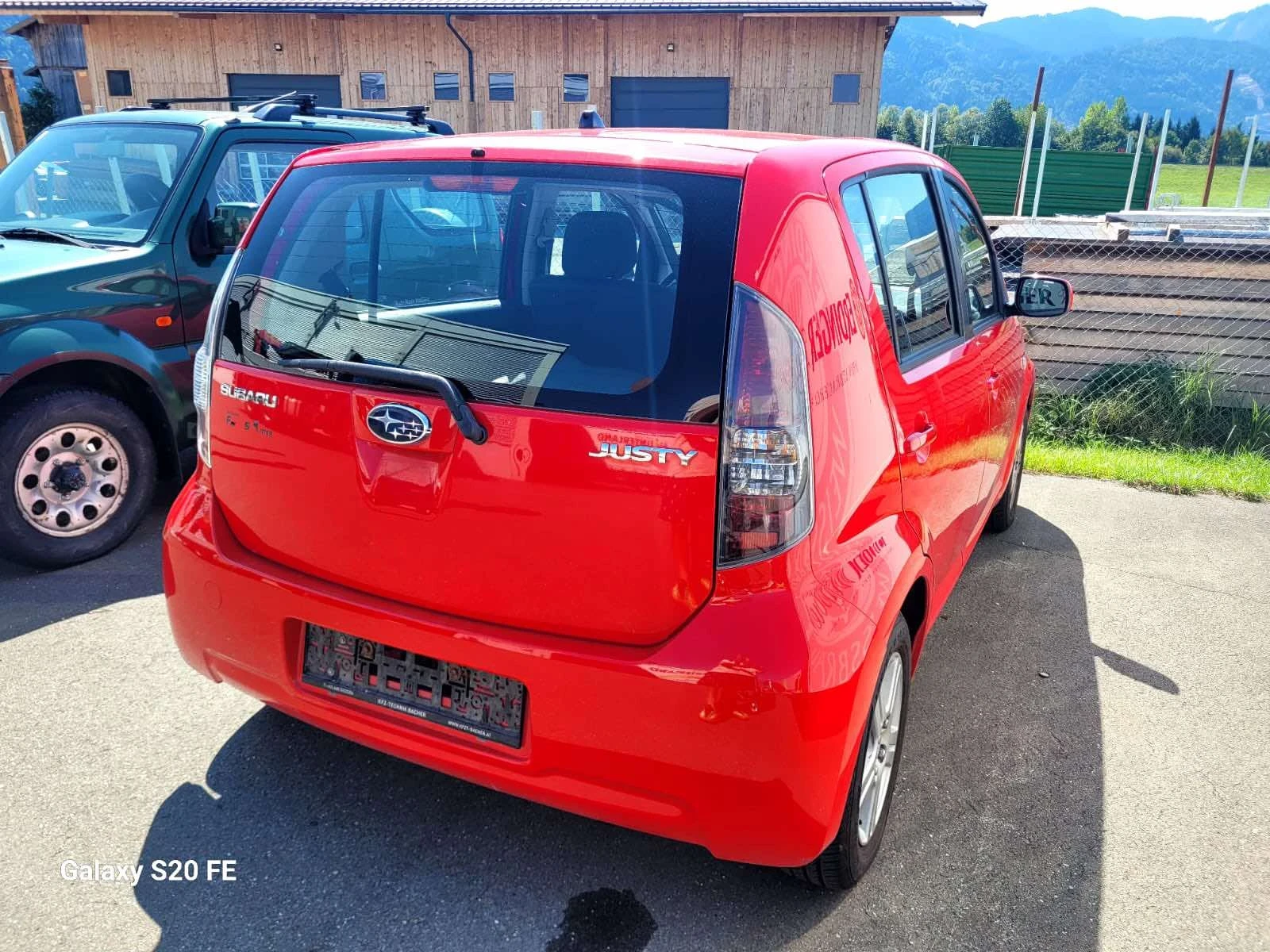 Subaru Justy, снимка 16 - Автомобили и джипове - 56096956