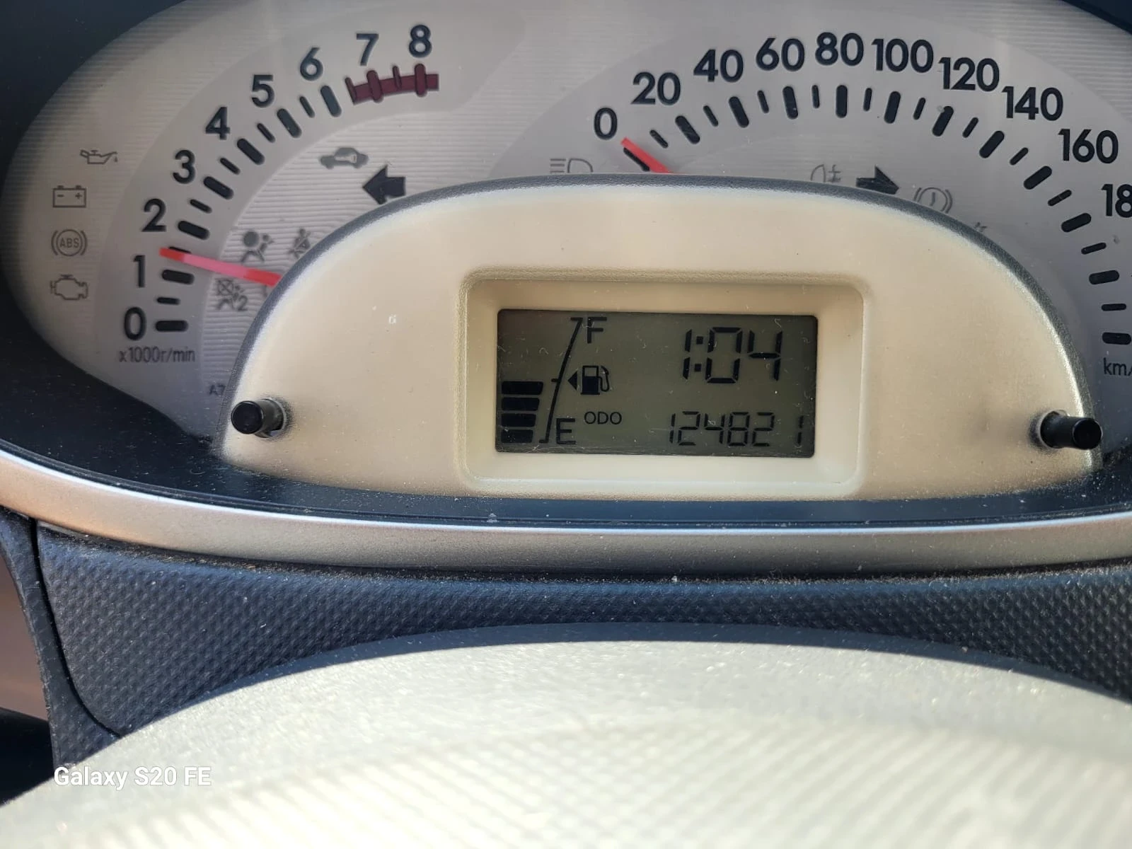 Subaru Justy, снимка 12 - Автомобили и джипове - 56096956