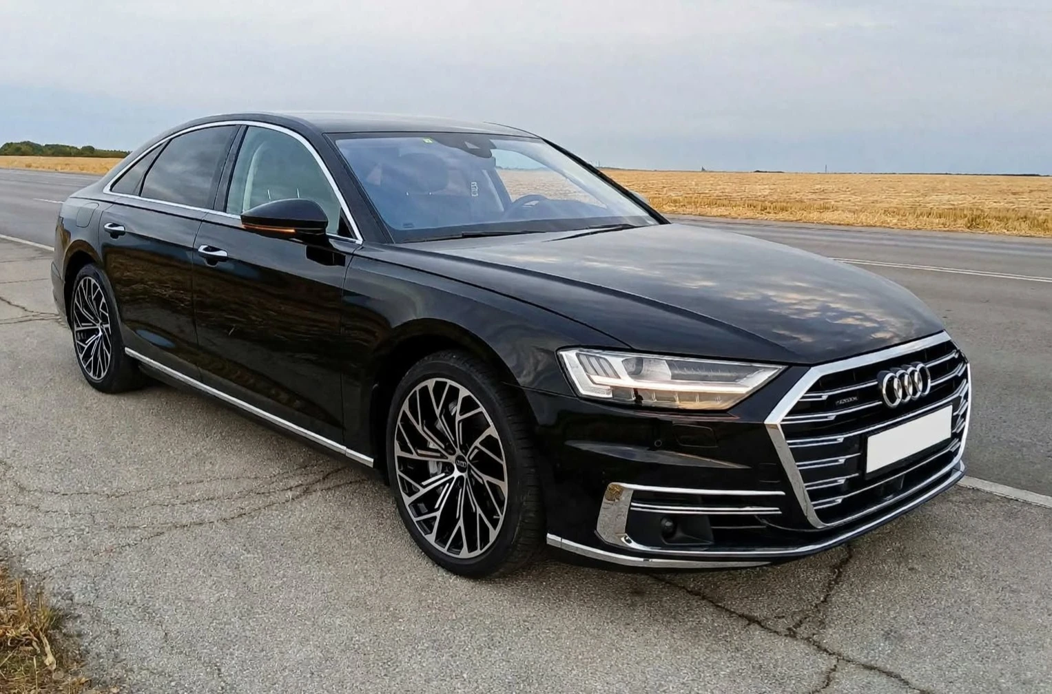 Audi A8 Готов лизинг , снимка 3 - Автомобили и джипове - 56557889