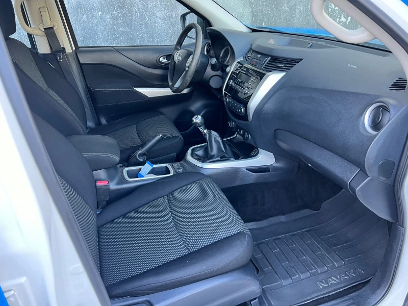 Nissan Navara 2.3 D, снимка 14 - Автомобили и джипове - 45148663