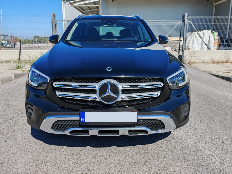 Mercedes-Benz GLC 220 d* KeylessGo* Digital* Distronic* Multibeam, снимка 2 - Автомобили и джипове - 47403908