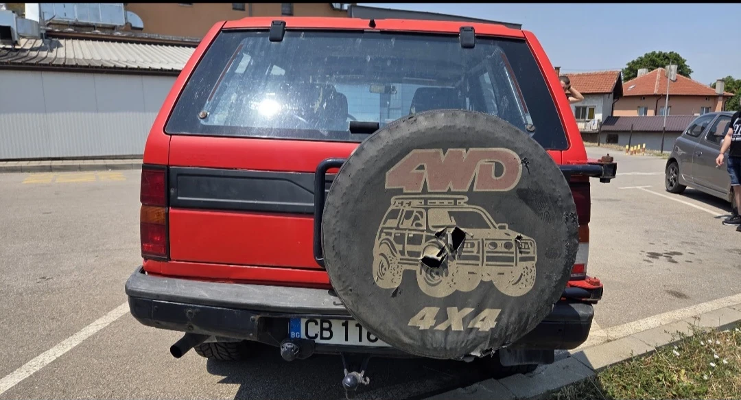 Nissan Terrano 3.0 V6 4X4 - изображение 5