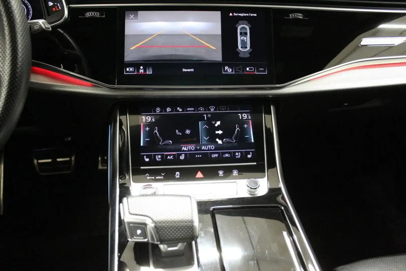 Audi RSQ8 4.0 TFSI V8 Mild Hybrid Quattro - изображение 9