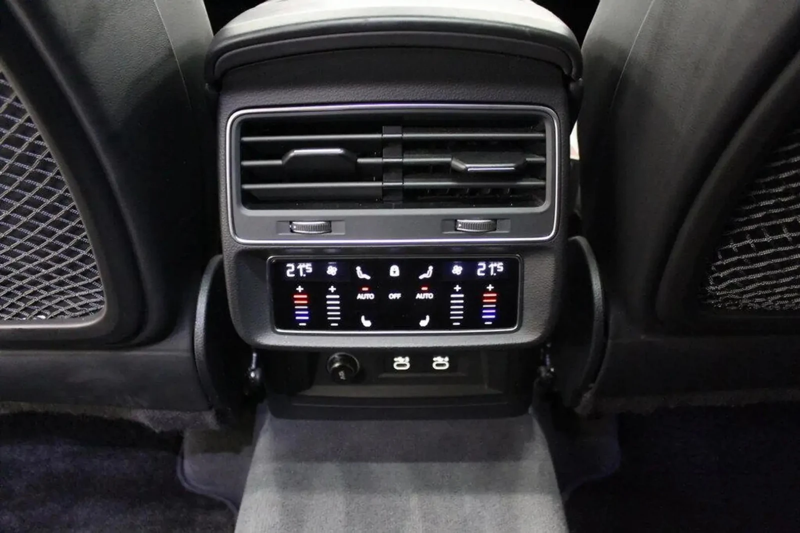 Audi RSQ8 4.0 TFSI V8 Mild Hybrid Quattro | Mobile.bg � ����������� 11