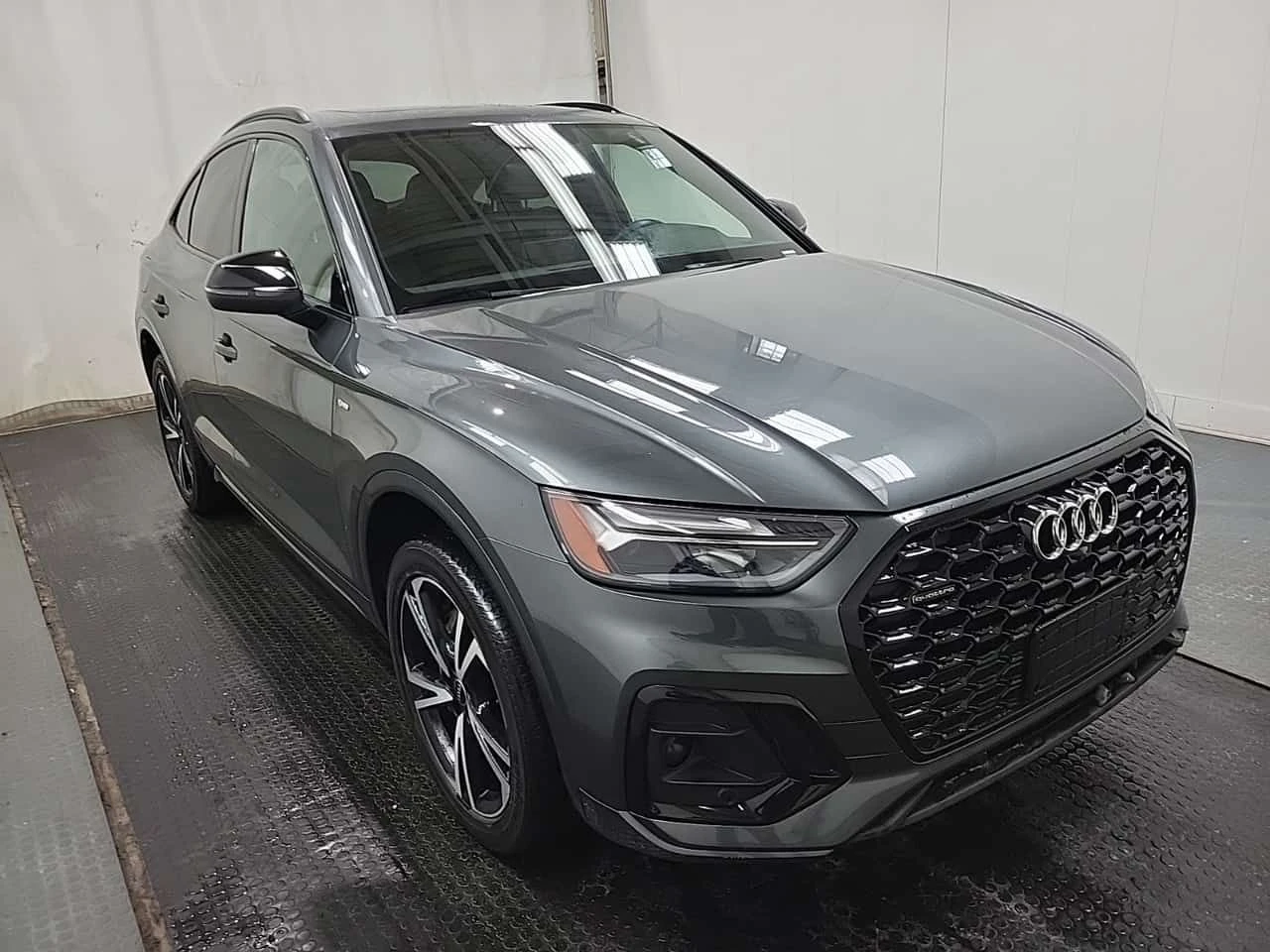 Audi Q5 * PROGRESSIV * CARFAX * ���� �� �� | Mobile.bg � ����������� 3