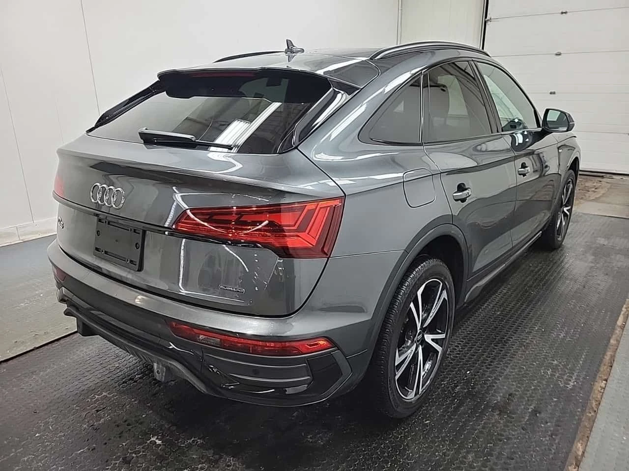 Audi Q5 * PROGRESSIV * CARFAX * ���� �� �� | Mobile.bg � ����������� 4