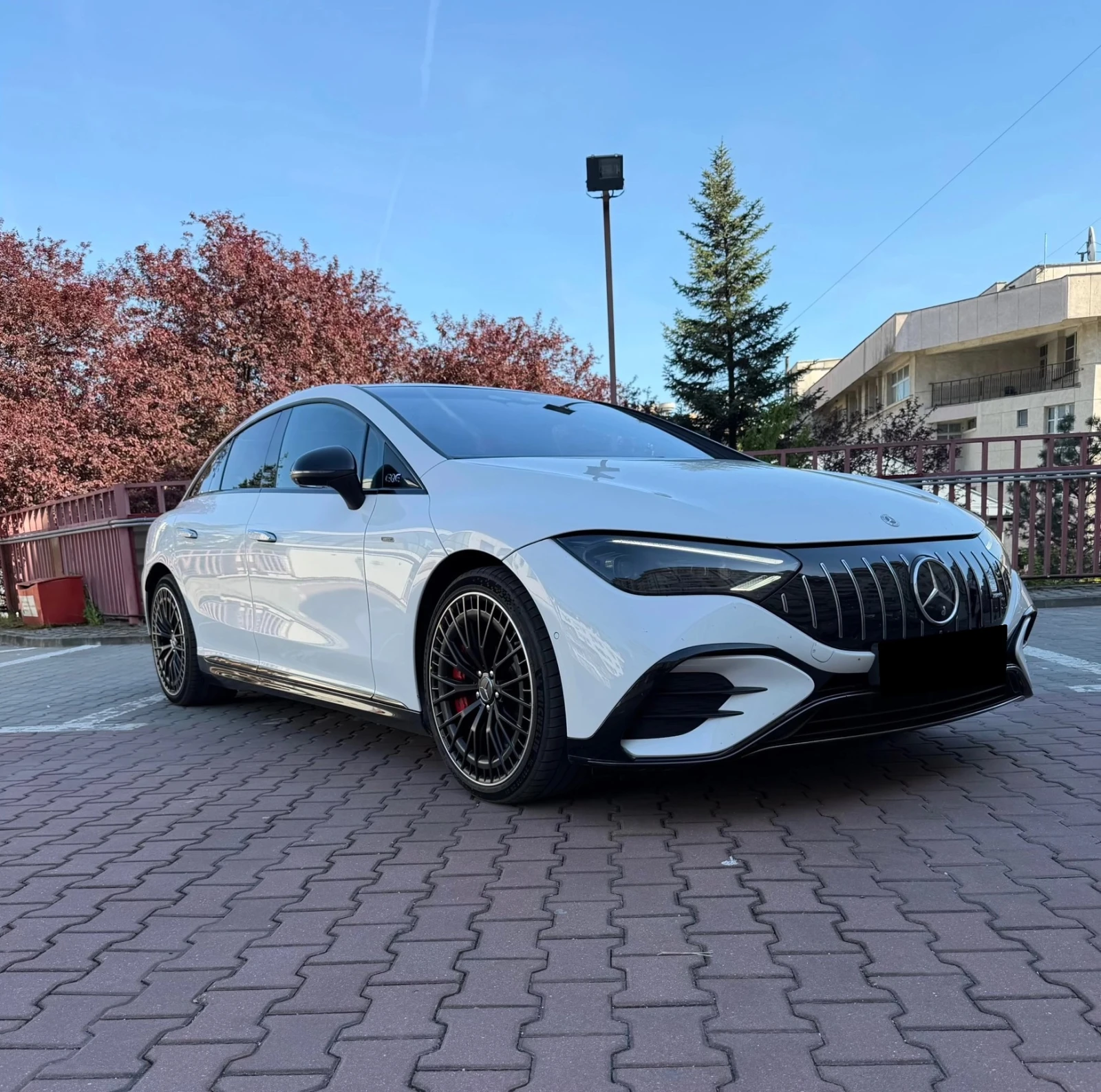 Mercedes-Benz EQE 43 AMG 4Matic