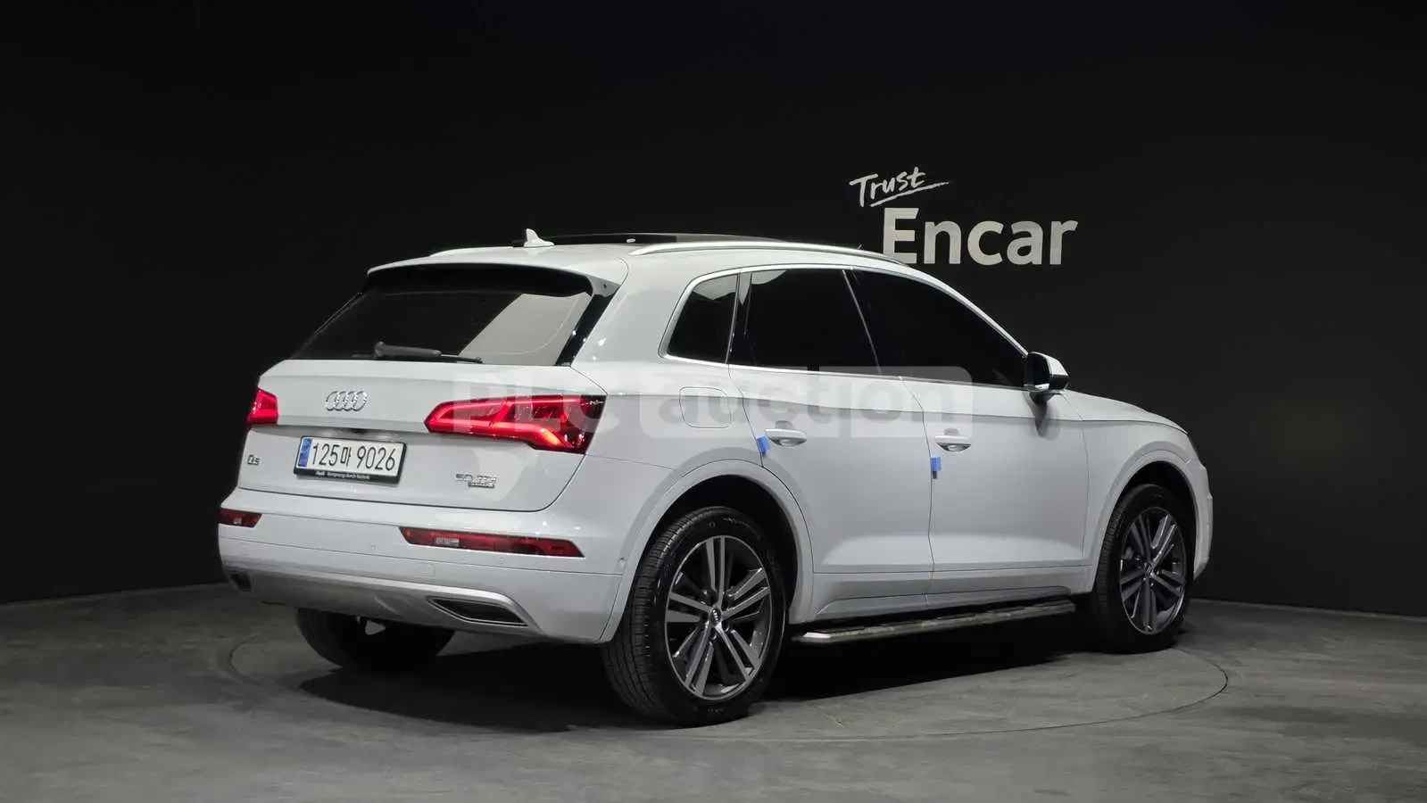 Audi Q5 50TDI QUATTRO| 360| HUD| ОБДУХ| ВКЛ.ТЕХНОТЕСТ, снимка 2 - Автомобили и джипове - 55049878