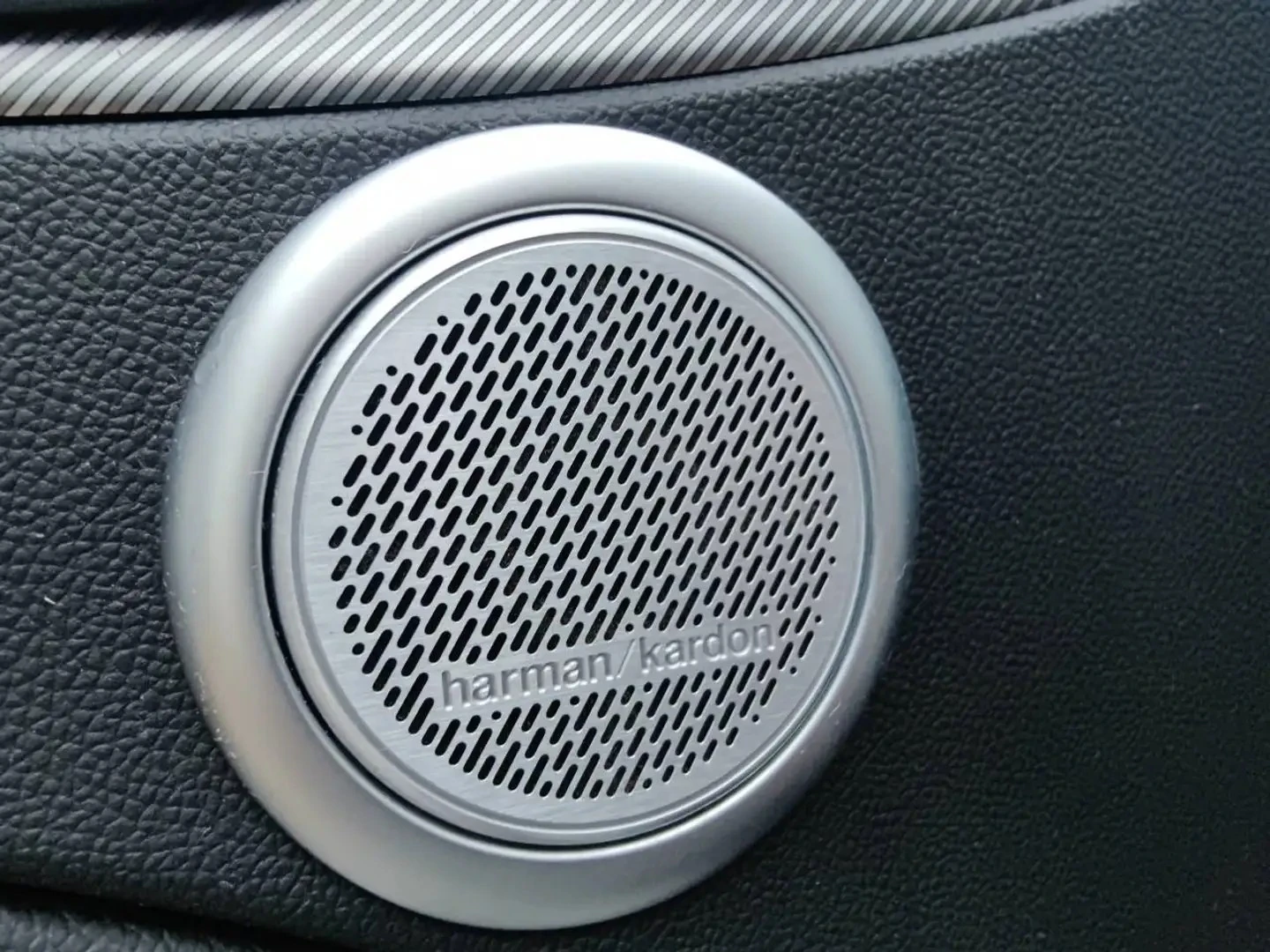 Alfa Romeo Stelvio Harman/Kardon * ����������* * ���� �� ��*  | Mobile.bg � ����������� 14