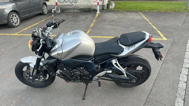 Yamaha FZ1 1000куб.150к.с внос от Швейцария с Платено Мито , снимка 4 - Мотоциклети и мототехника - 48499912