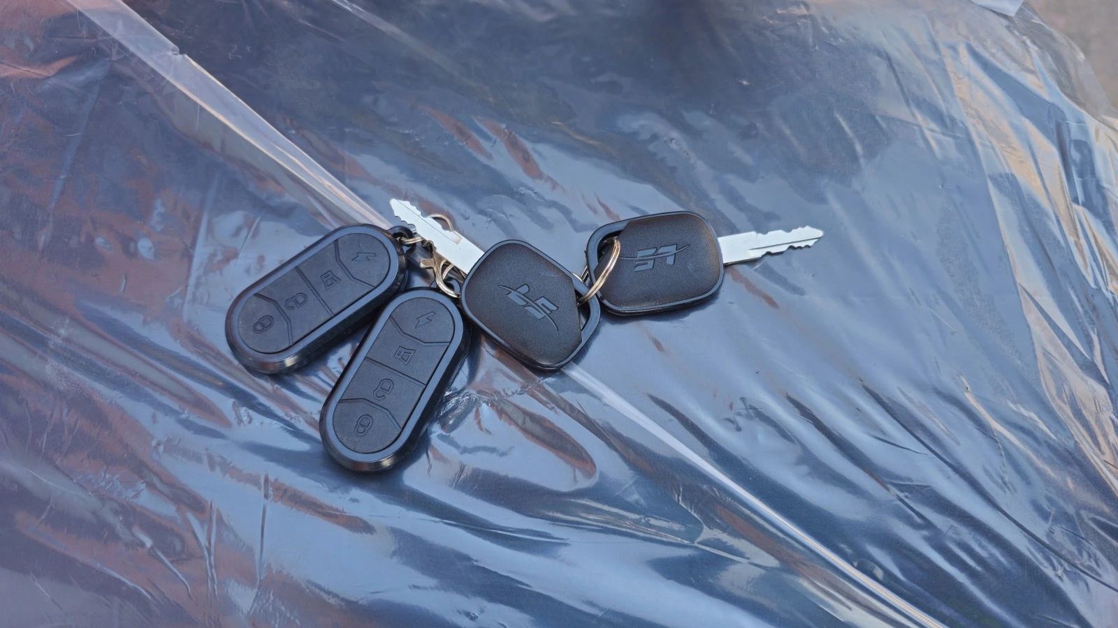 Falcon City Bug | Mobile.bg   12