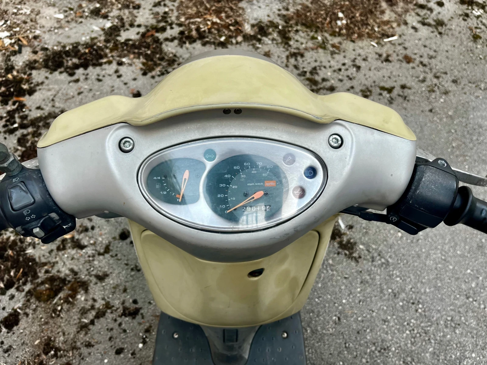 Aprilia Scarabeo  - изображение 9