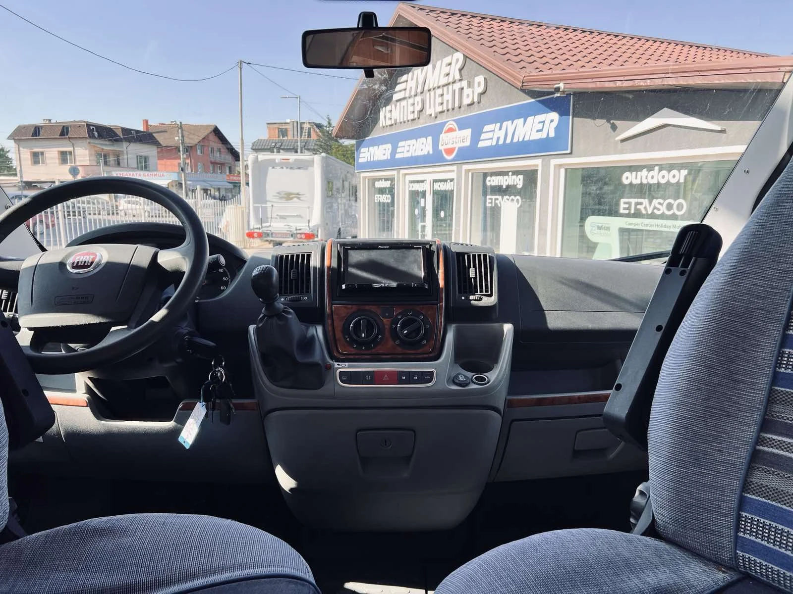 Кемпер Burstner Travel Van T 620 G Климатик, Солар, Инвертор - изображение 4