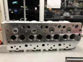 Цилиндрова глава Mitsubishi MD303750 /// MD348983, снимка 1