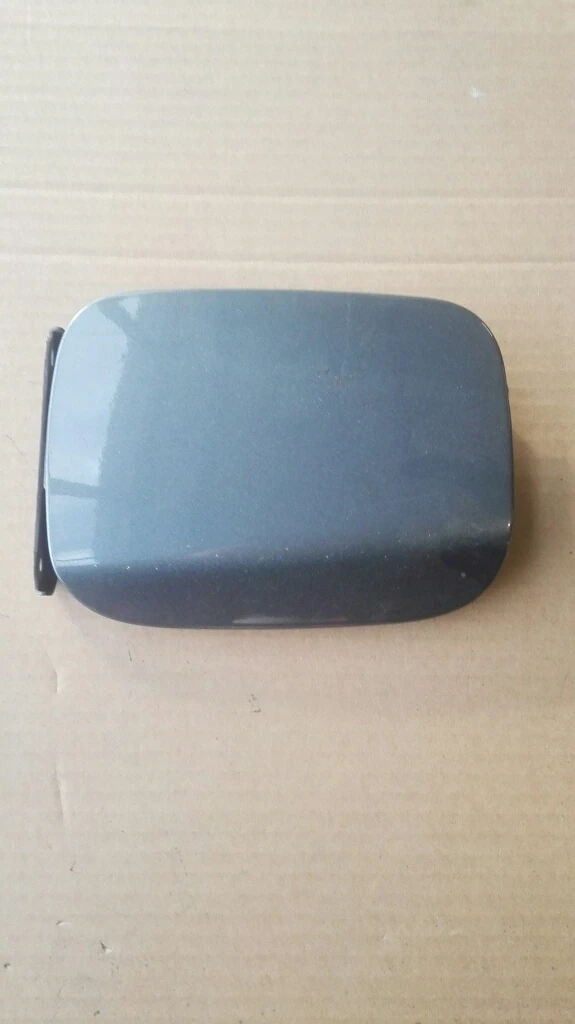 Капачка резервоар външна Нисан Микра